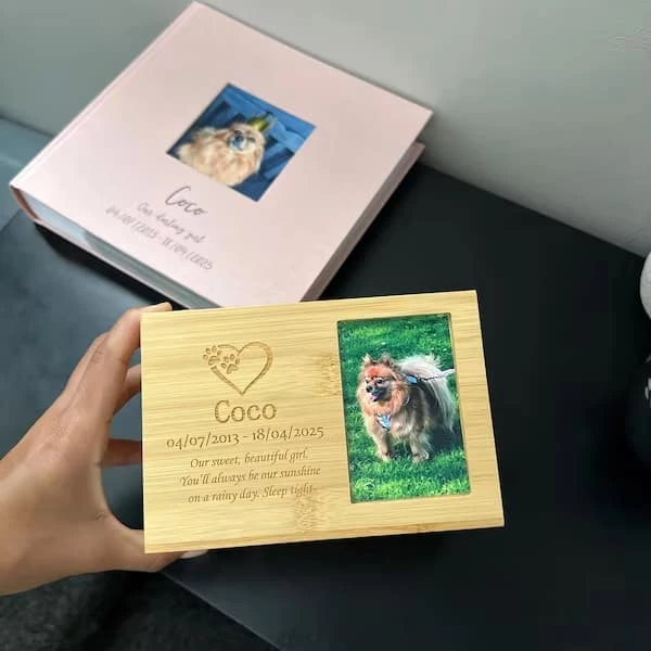 Keepsake Cremation Urn with Bamboo