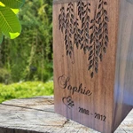 Vividly Pattern Walnut Cremation Pet Urn