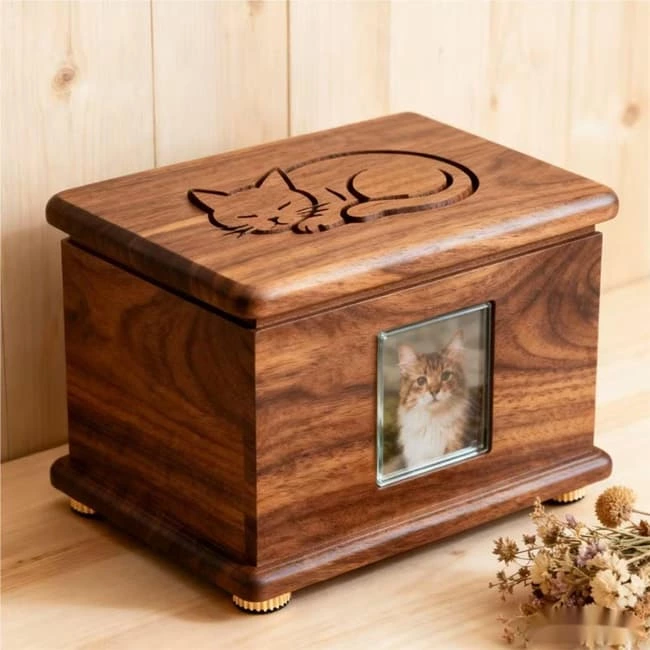 Lovely Engraving Cat Cremation Urn for Ashes