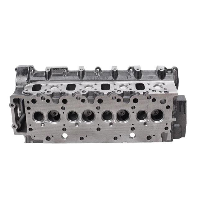 Isuzu 4HF1 Cylinder Head