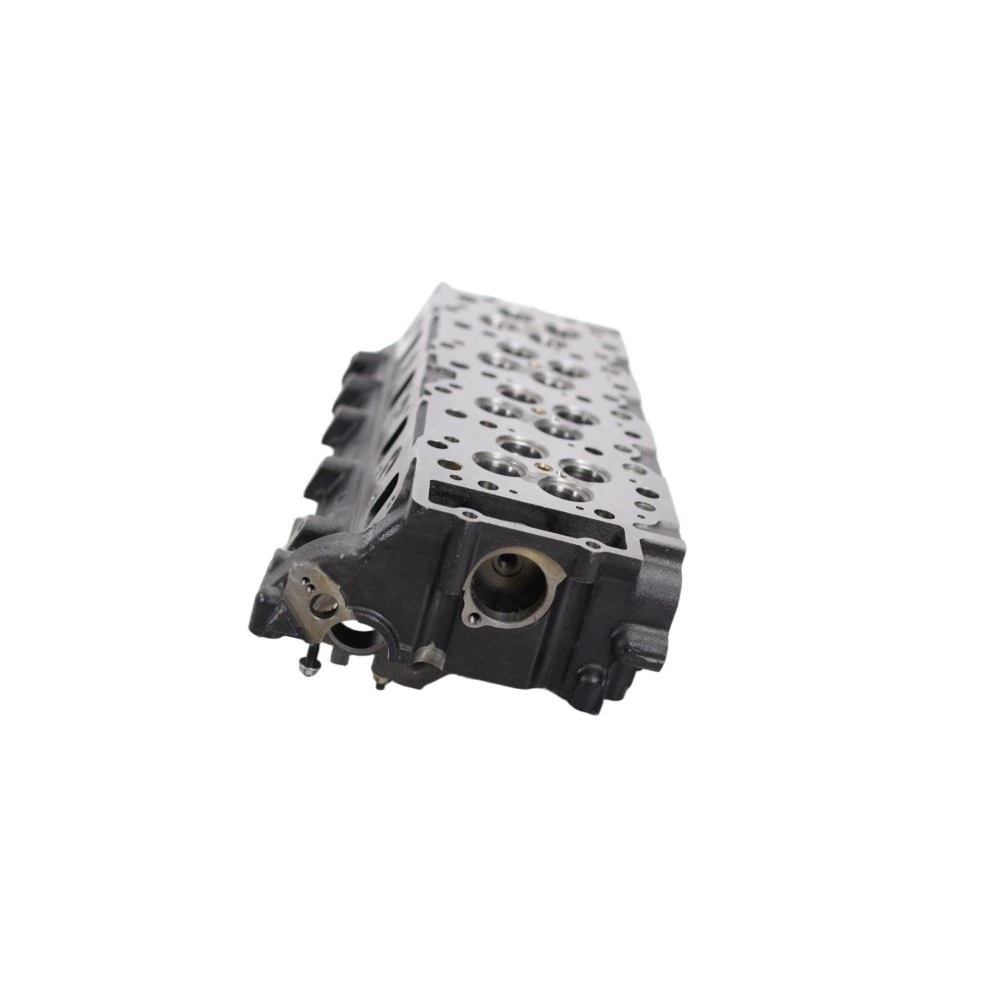Isuzu 4HK1 Cylinder Head