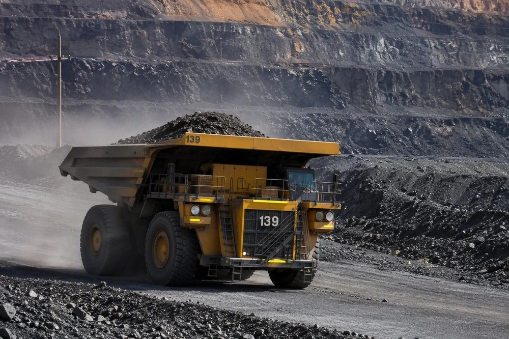 Mining Dump Truck Engine Overhaul Program