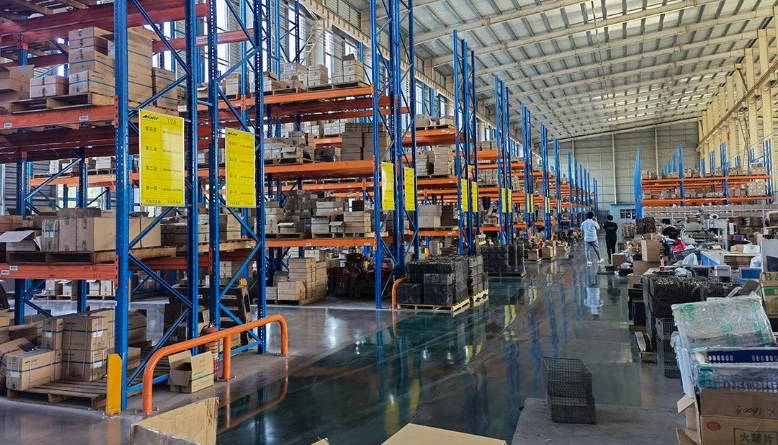 Robust Supply Chain