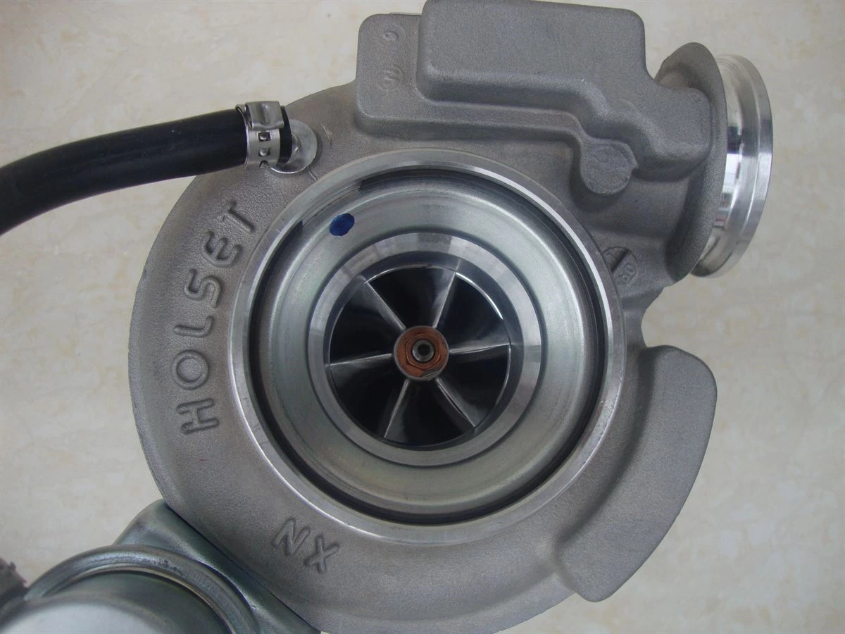 DCEC ISDe4 4 Cylinder HE221W Turbocharger