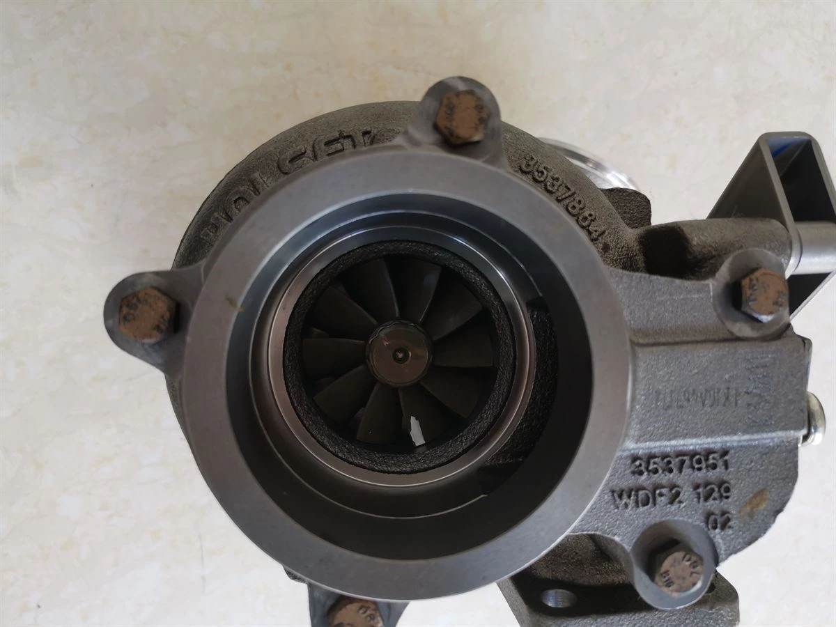 Cummins HX40W Turbocharger