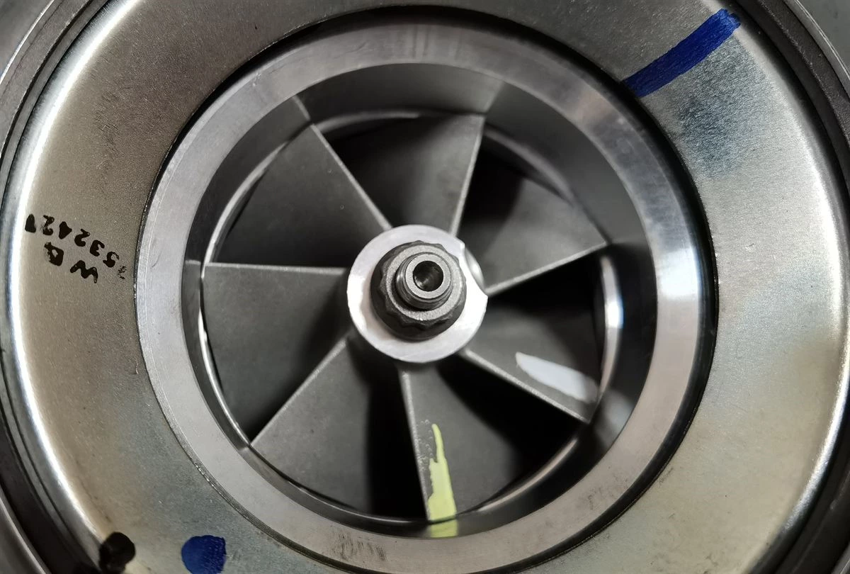 Cummins HX40W Turbocharger