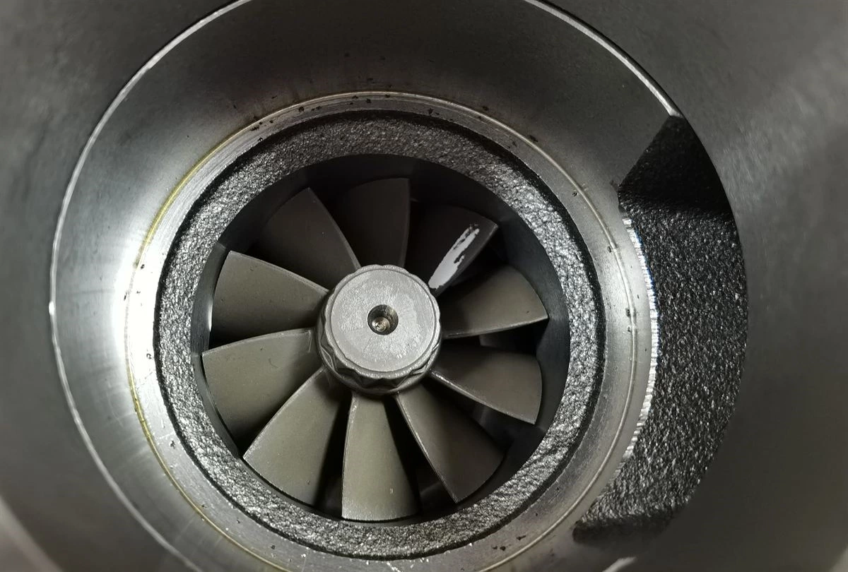 Cummins HX40W Turbocharger