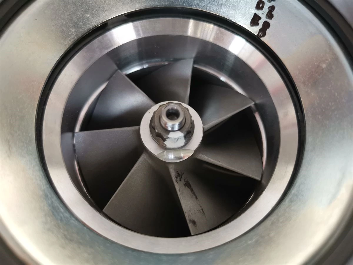 Cummins HX40W Turbocharger