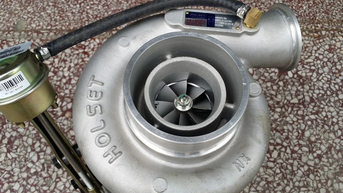 Cummins HX35W Turbocharger
